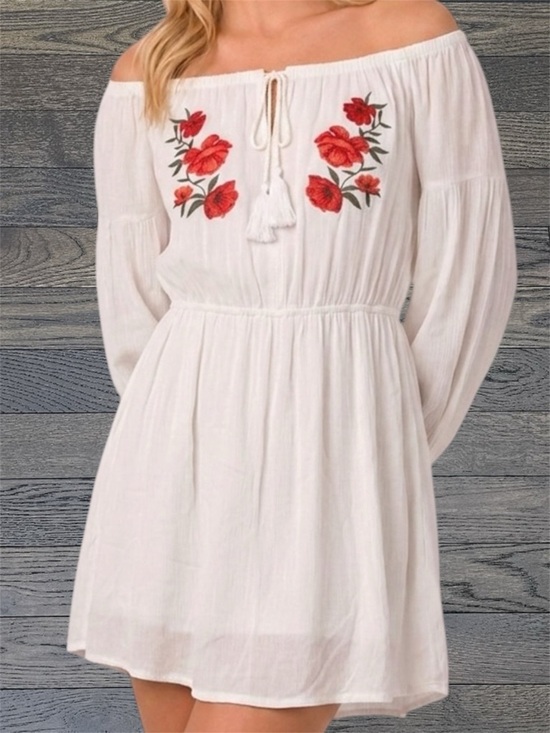 La Hearts Dresses & Skirts - LA Hearts Size M White Boho Off Shoulder Mini Dress Floral Print Tassel Rayon